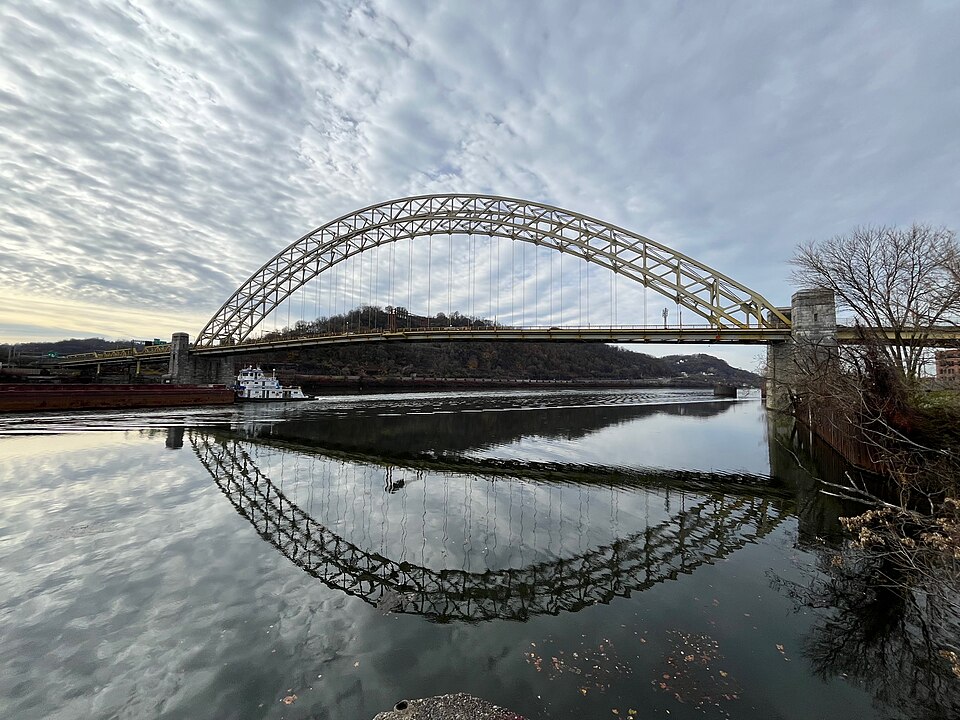 File:West End Bridge 2025a.jpg